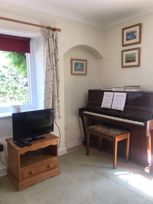 No 96 Chapel Lane - Self Contained Cottage In The Heart Of Butleigh المظهر الخارجي الصورة